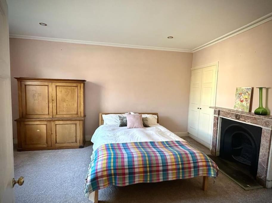 Large Georgian House In Heart Of Exeter Villa Luaran gambar