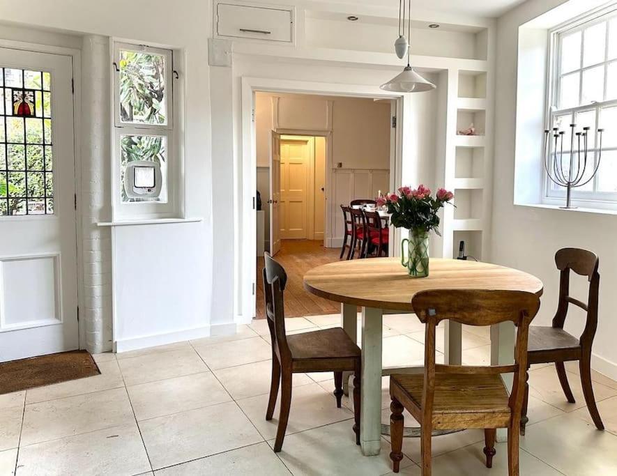 Large Georgian House In Heart Of Exeter Villa Luaran gambar